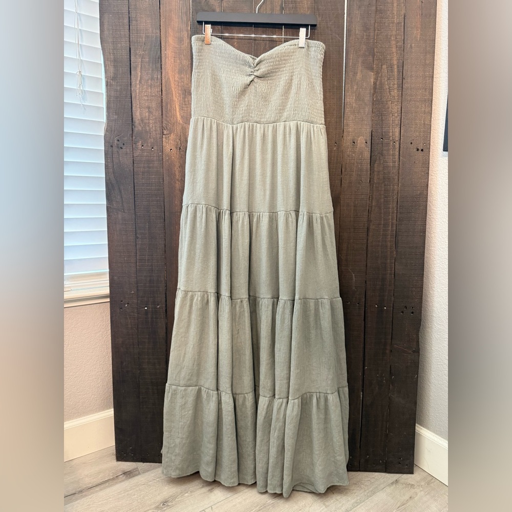 Fashion Nova Textured Maxi-Sage